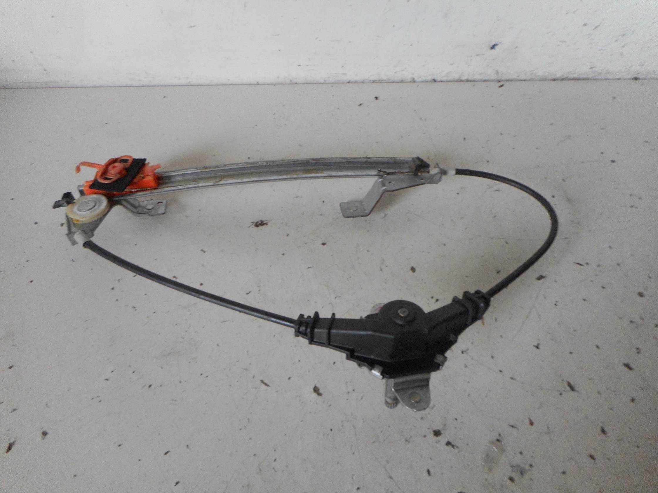 Alzacristallo porta post. sx.